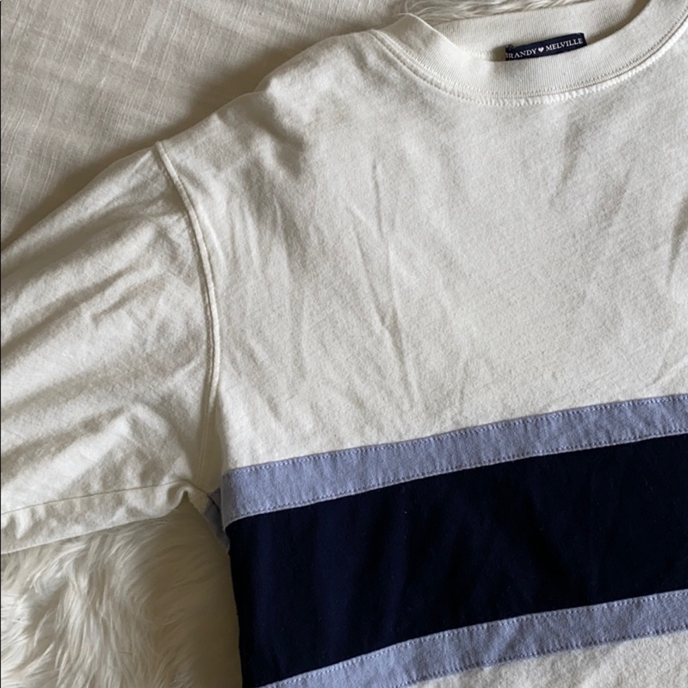 Brandy Melville Cute StripenTop - Picture 2 of 4